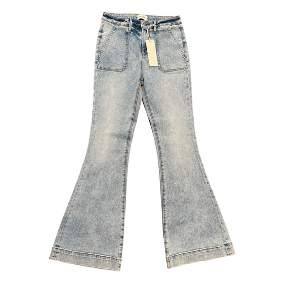 NWT Driftwood Light Wash Farrah Flare Jeans | Size 28x34 - Picture 2 of 5